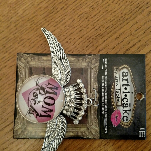 Pendant with Glass accents - Picture 5 of 12